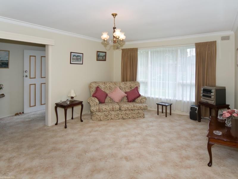 9 Blackwood Crescent, Morphett Vale SA 5162