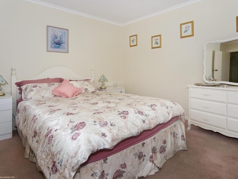 9 Blackwood Crescent, Morphett Vale SA 5162