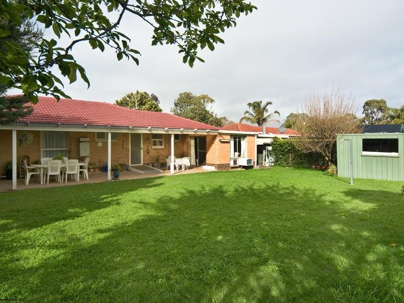 9 Blackwood Crescent, Morphett Vale SA 5162