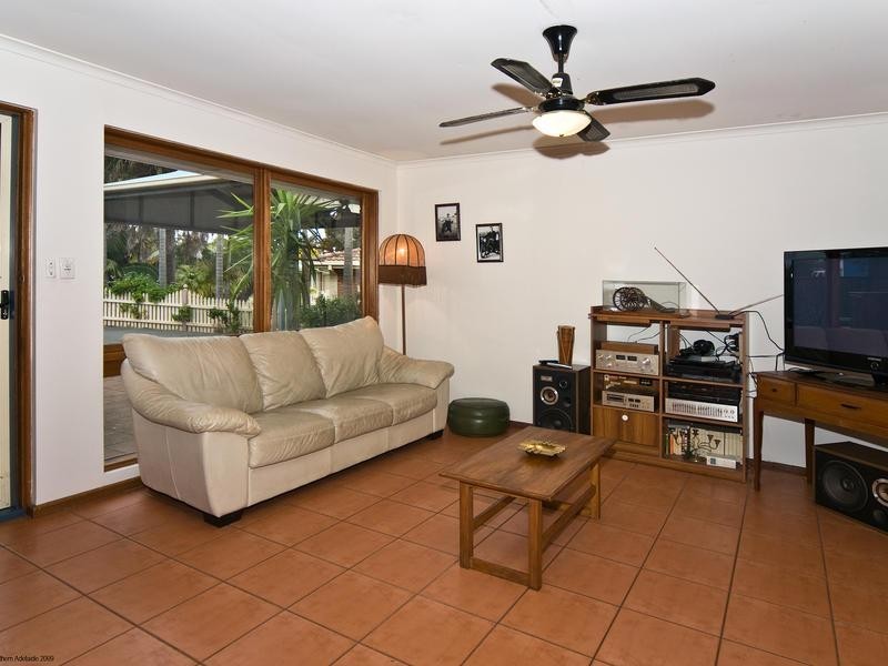 38 Thomas Crescent, Reynella SA 5161