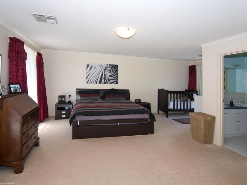 36 Sturt Approach, Flagstaff Hill SA 5159