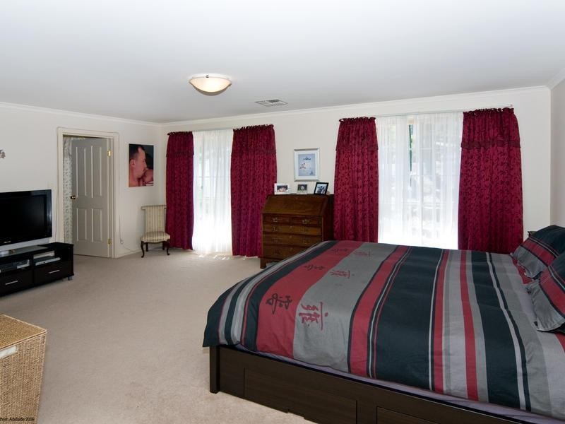 36 Sturt Approach, Flagstaff Hill SA 5159