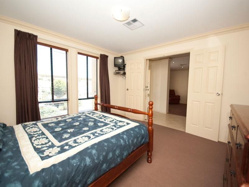 5 Coulter Street, Flagstaff Hill SA 5159