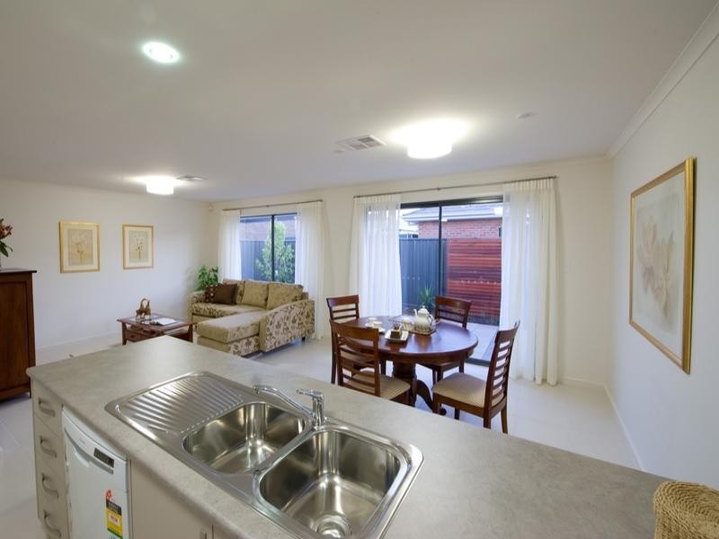 18 Jindabyne Street, Andrews Farm SA 5114