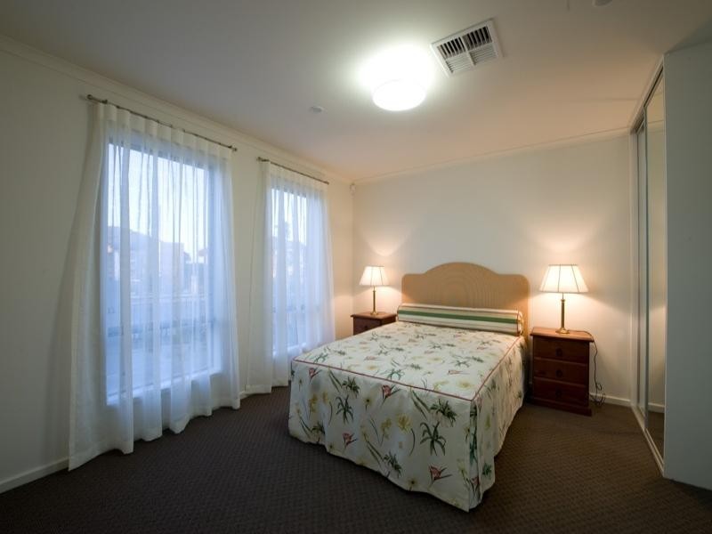 18 Jindabyne Street, Andrews Farm SA 5114