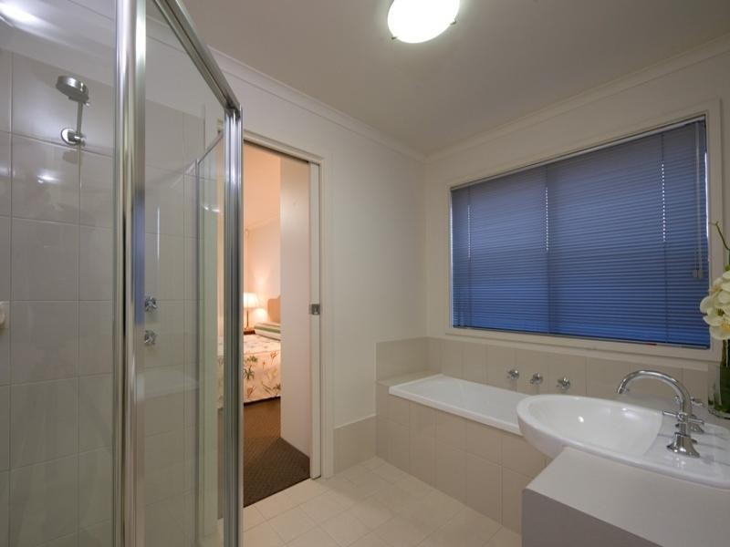 18 Jindabyne Street, Andrews Farm SA 5114