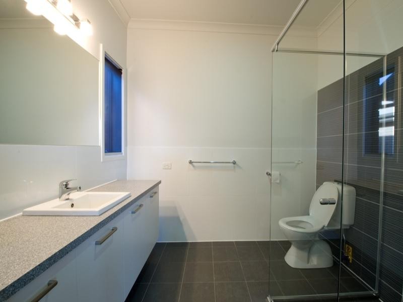 14 Jindabyne Street, Andrews Farm SA 5114