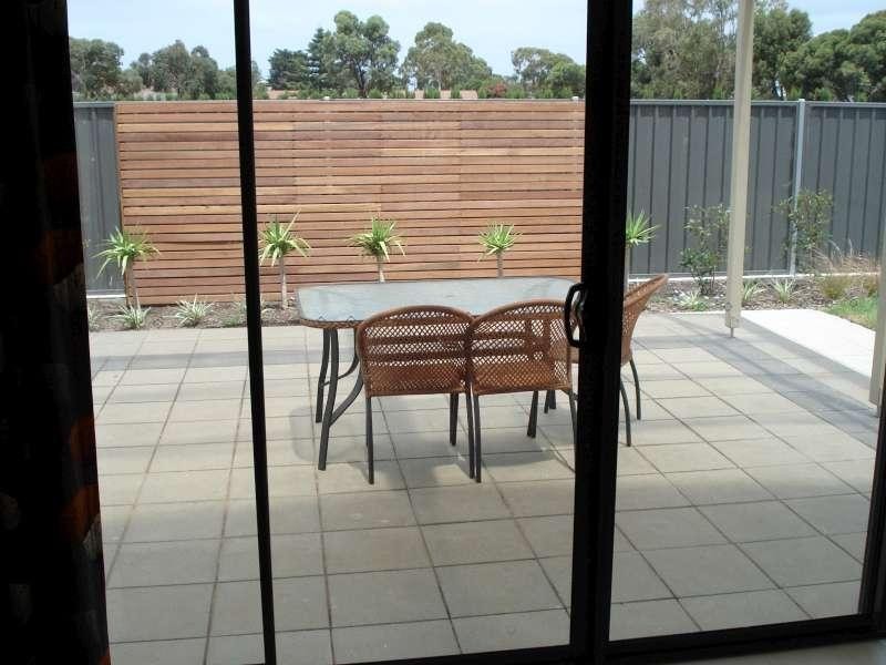 7 Central Drive, Victor Harbor SA 5211