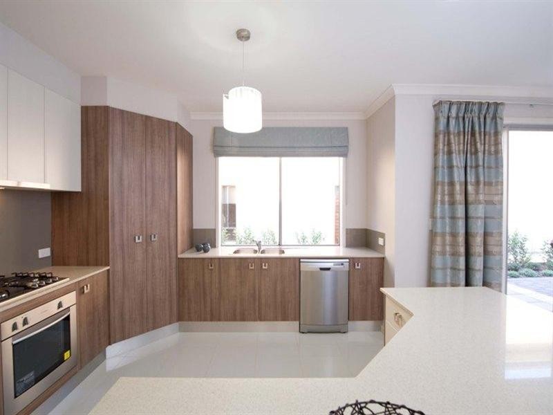 12 Crompton Drive, Woodville SA 5011