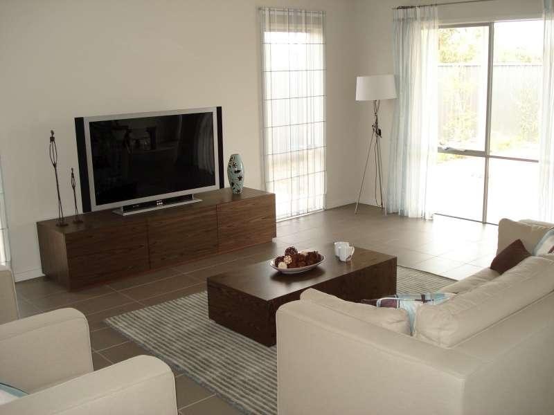 9 Central Drive, Victor Harbor SA 5211