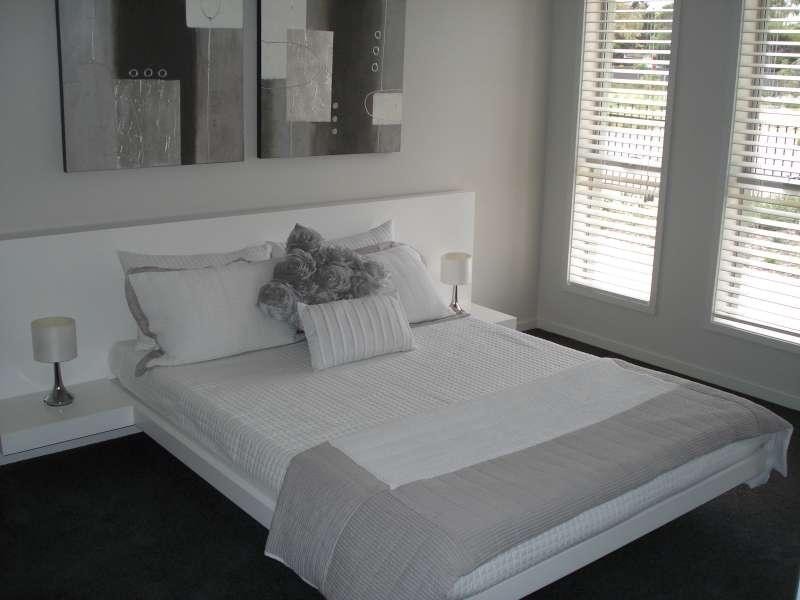 9 Central Drive, Victor Harbor SA 5211