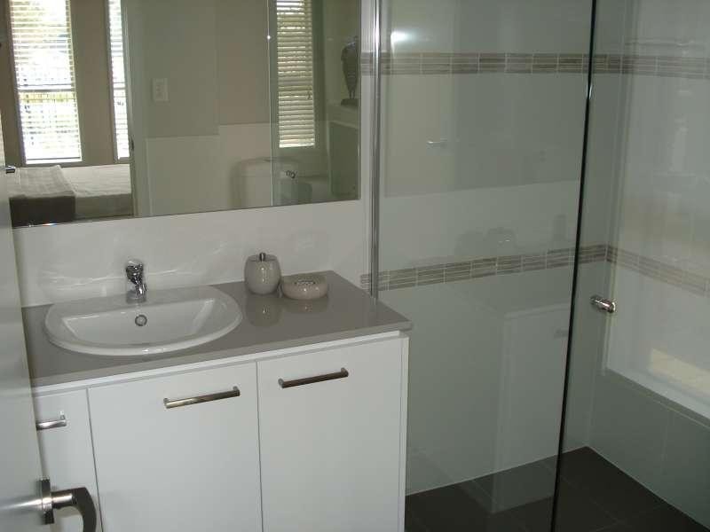 9 Central Drive, Victor Harbor SA 5211