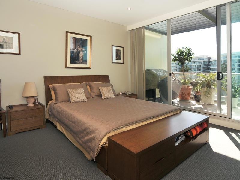 904/19 Holdfast Promenade, Glenelg SA 5045