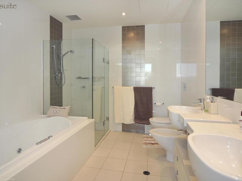 904/19 Holdfast Promenade, Glenelg SA 5045