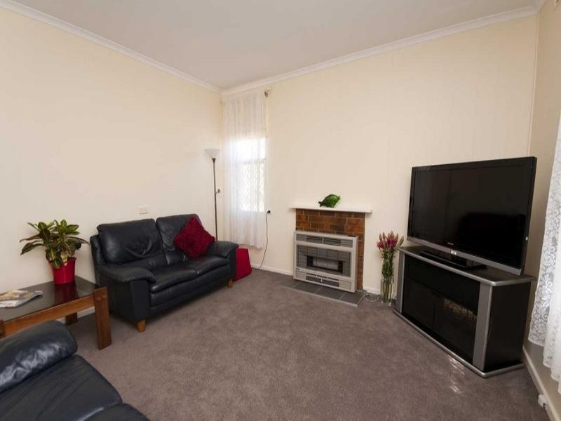 1 Harbrow Grove, Seacombe Gardens SA 5047