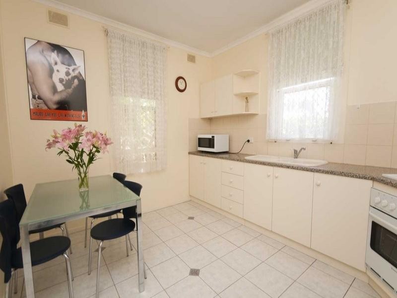 1 Harbrow Grove, Seacombe Gardens SA 5047