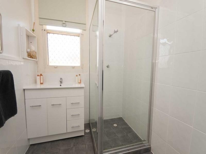 1 Harbrow Grove, Seacombe Gardens SA 5047