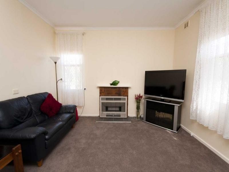 1 Harbrow Grove, Seacombe Gardens SA 5047