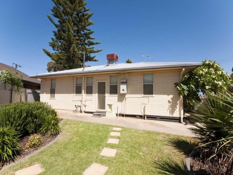 1 Harbrow Grove, Seacombe Gardens SA 5047