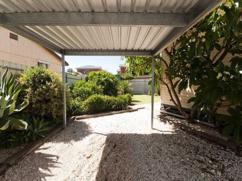 1 Harbrow Grove, Seacombe Gardens SA 5047