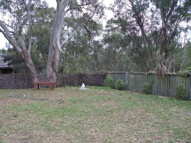 12 Hill Road, Eden Hills SA 5050