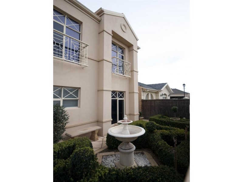 13 Carey Close, Glenelg North SA 5045