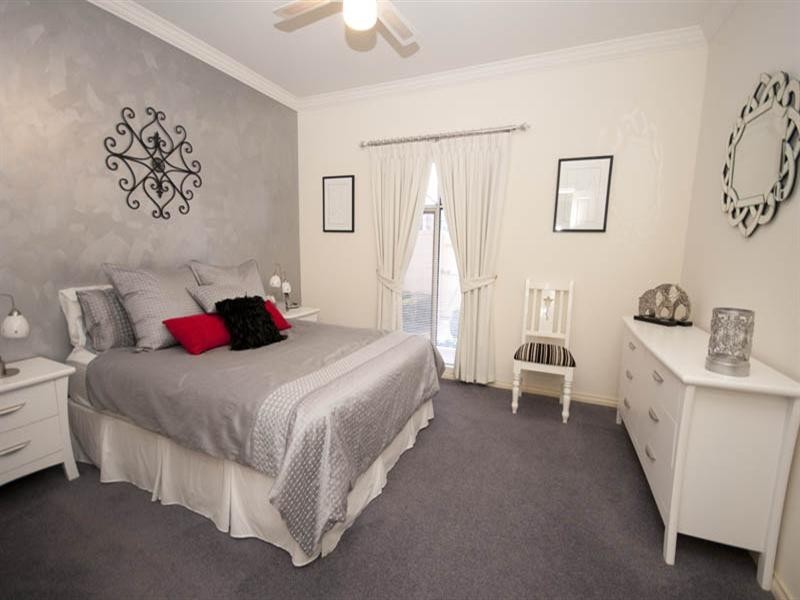 13 Carey Close, Glenelg North SA 5045