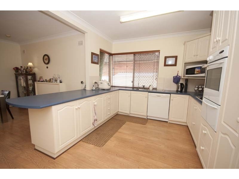 68 Bradley Grove, Mitchell Park SA 5043