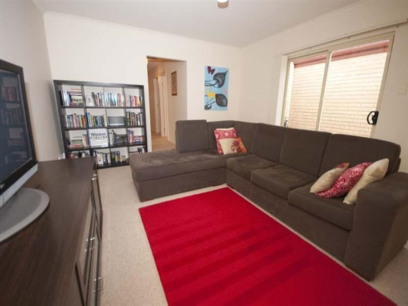 2b Orkney Avenue, Marion SA 5043