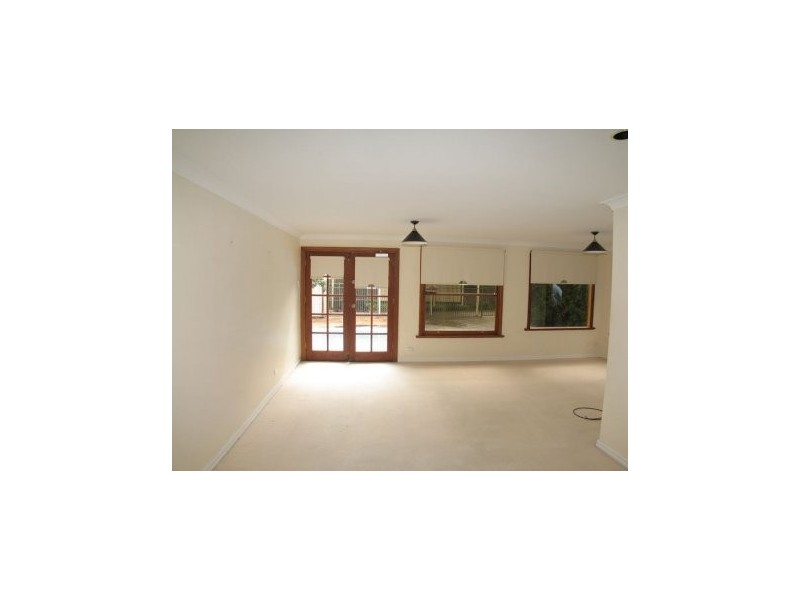 43 Knightsbridge Road, Leabrook SA 5068