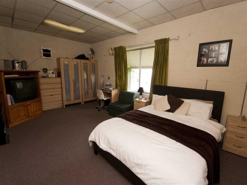 3 Everley Road, Marion SA 5043