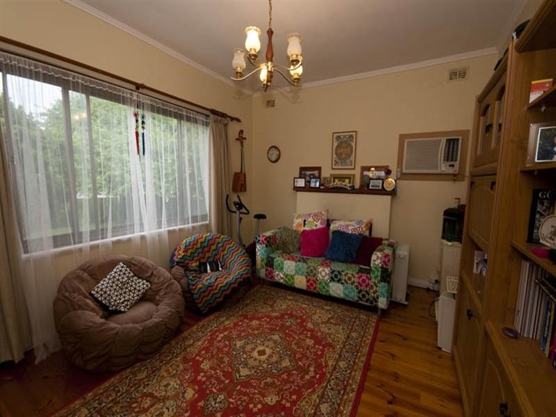 53 English Avenue, Clovelly Park SA 5042