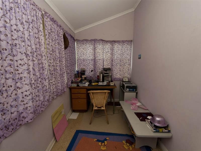 53 English Avenue, Clovelly Park SA 5042