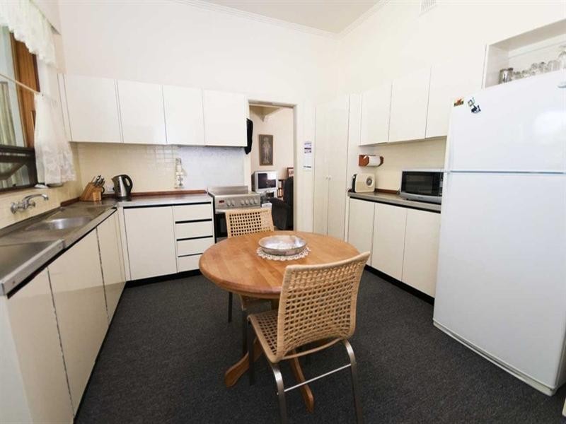 2 Beauford Avenue, Marion SA 5043