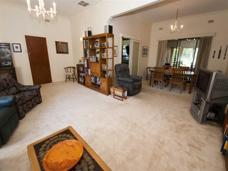 2 Beauford Avenue, Marion SA 5043