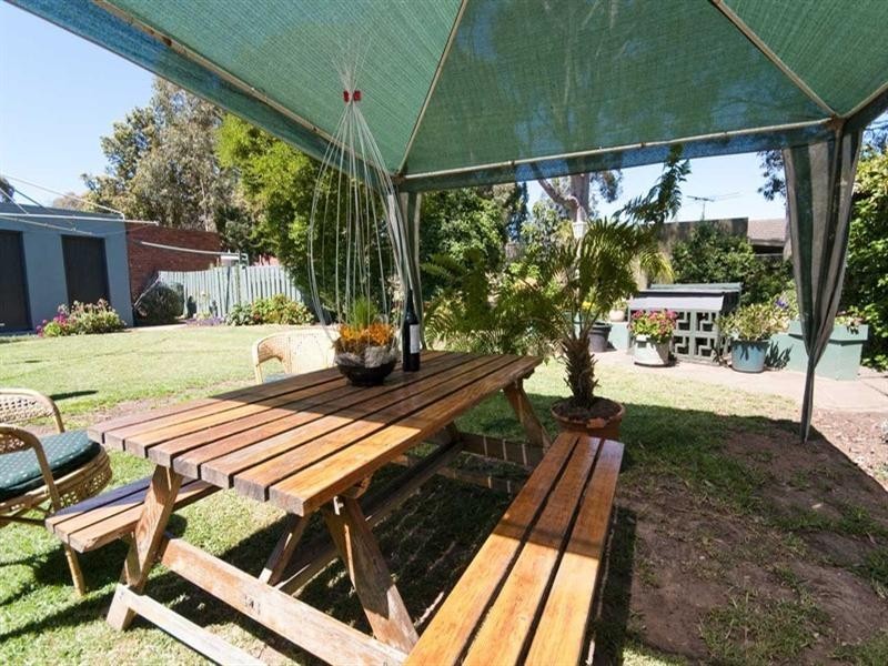 2 Beauford Avenue, Marion SA 5043