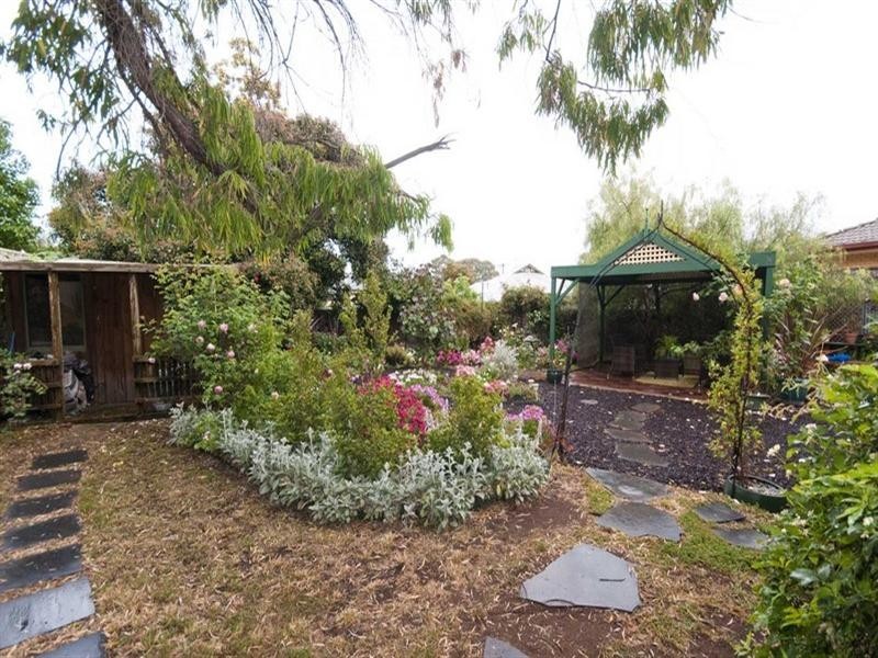 24 Mathias Avenue, Cumberland Park SA 5041