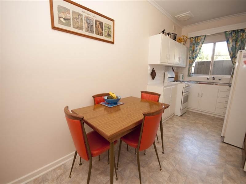 2/8 Farne Terrace, Marion SA 5043