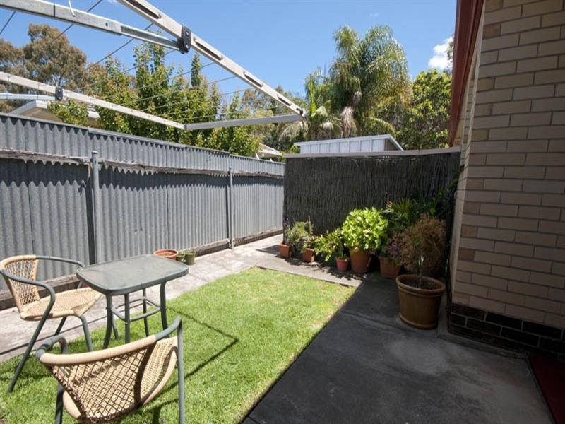 2/8 Farne Terrace, Marion SA 5043