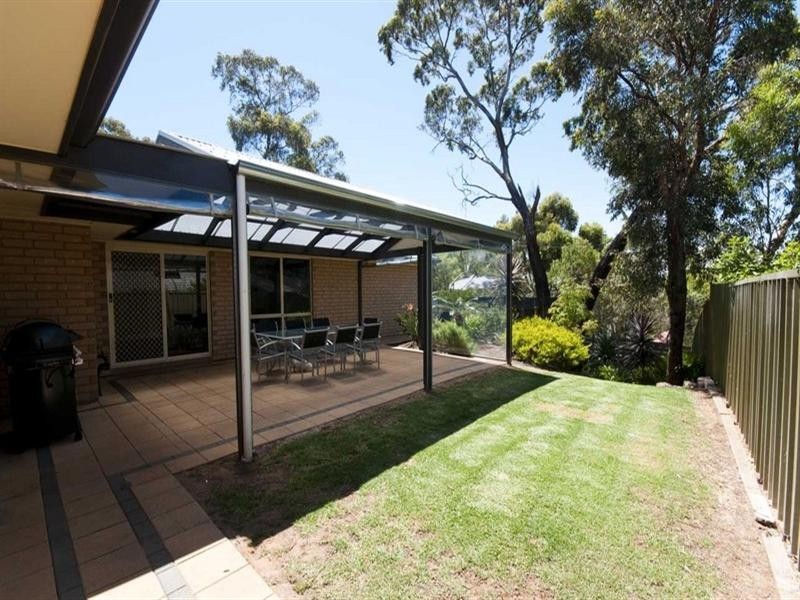 29 Dunalbyn Drive, Aberfoyle Park SA 5159