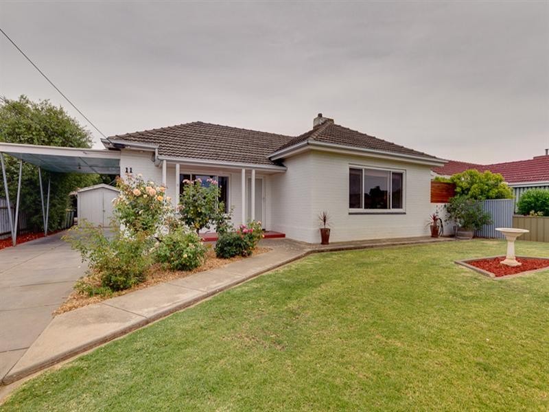11 Masters Avenue, Oaklands Park SA 5046