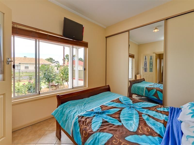 11 Masters Avenue, Oaklands Park SA 5046