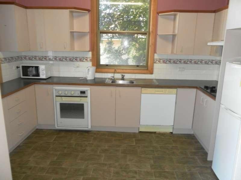 3 Neath Avenue, Dover Gardens SA 5048