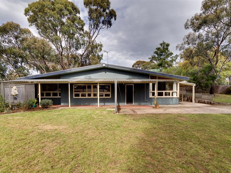 12 Hill Road, Eden Hills SA 5050