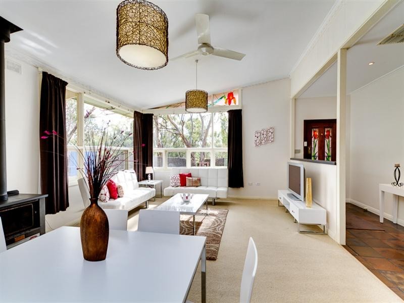 12 Hill Road, Eden Hills SA 5050