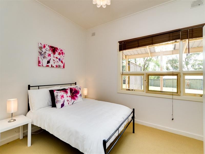 12 Hill Road, Eden Hills SA 5050