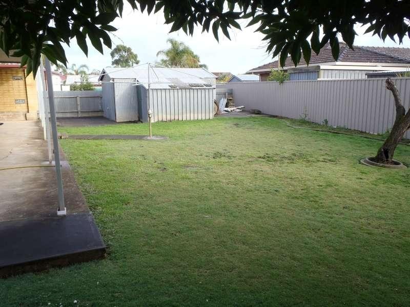 2 Lodge Street, Mitchell Park SA 5043