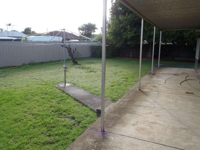 2 Lodge Street, Mitchell Park SA 5043