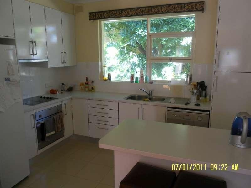 14 Sherwood Avenue, Bellevue Heights SA 5050
