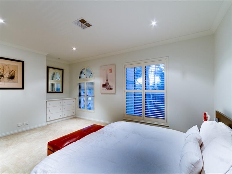 3 Erica Court, Flagstaff Hill SA 5159